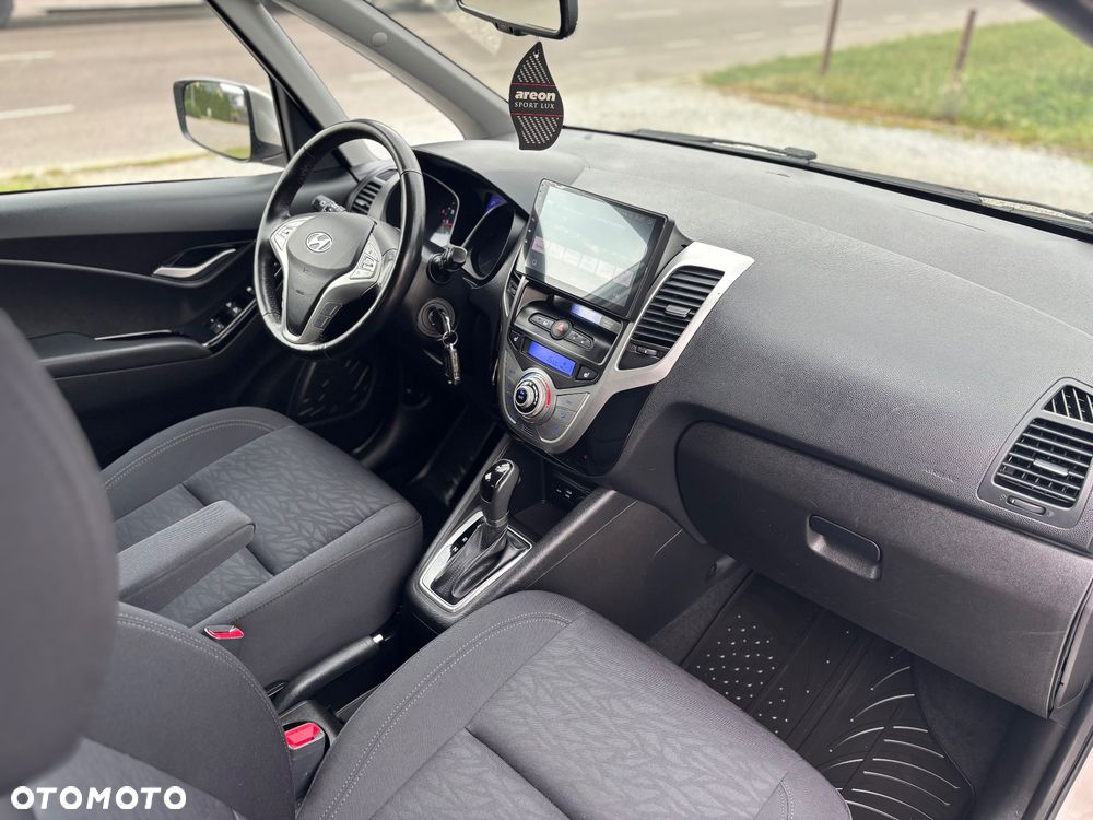 Hyundai ix20 - 10