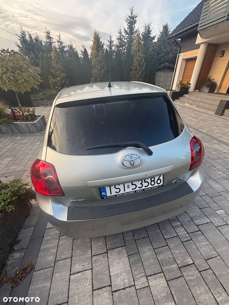 Toyota Auris - 4