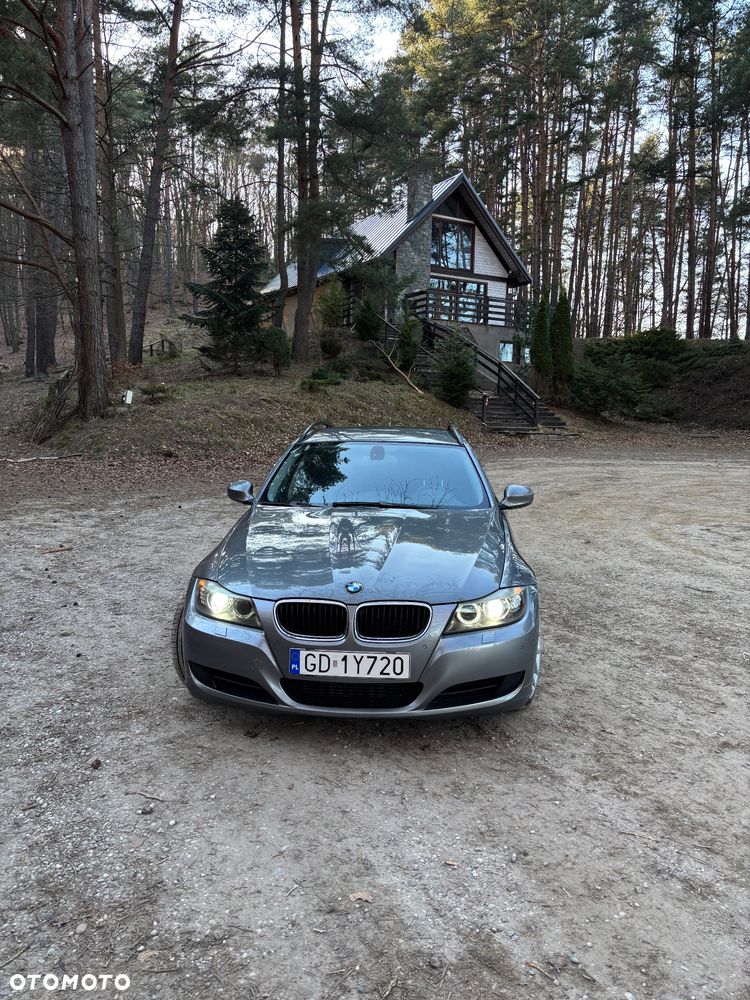 BMW Seria 3 320d xDrive DPF - 2