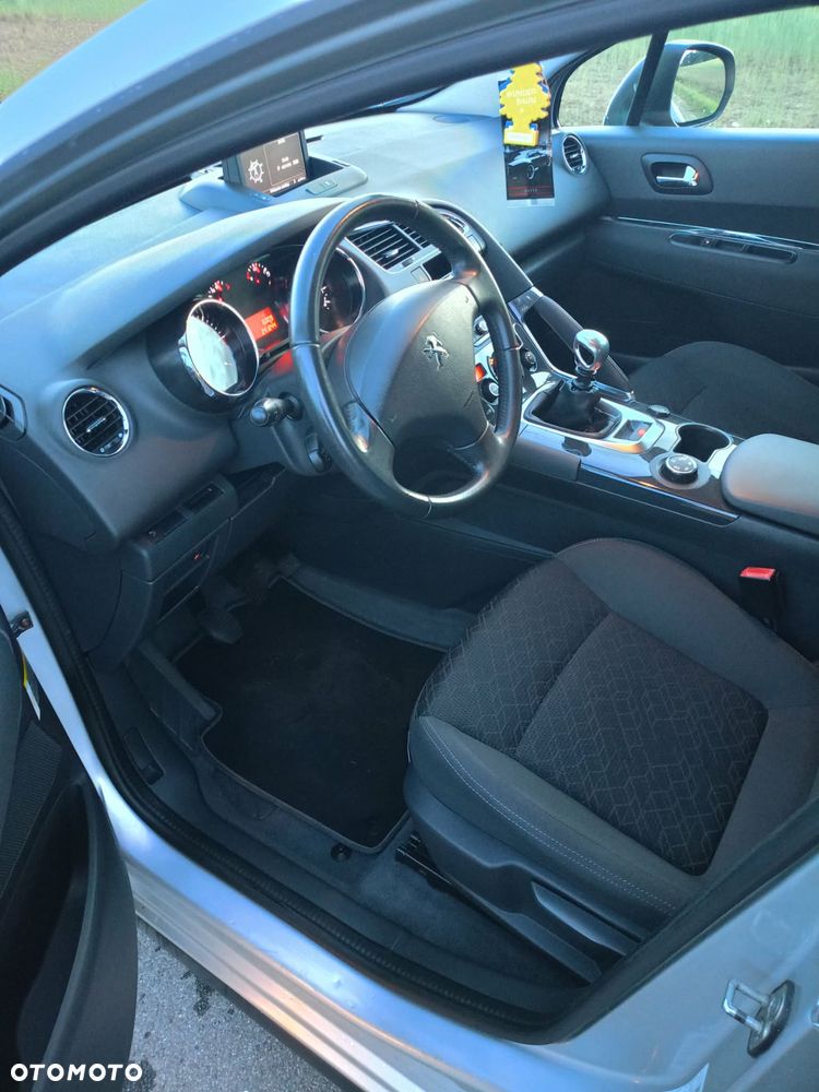 Peugeot 3008 1.6 HDi Active - 12