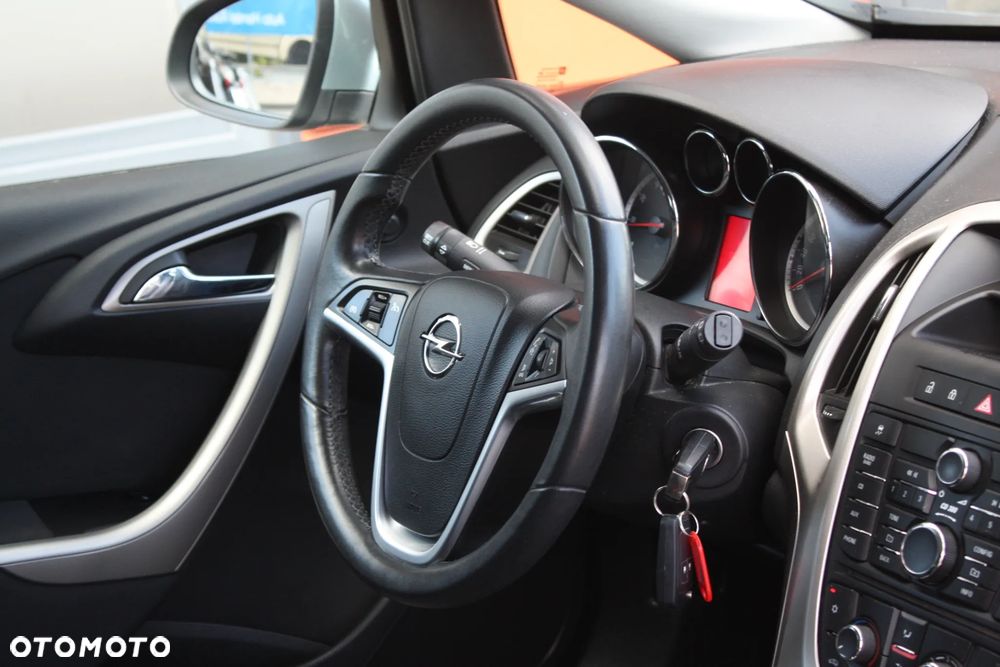Opel Astra 1.6 Automatik Innovation - 28
