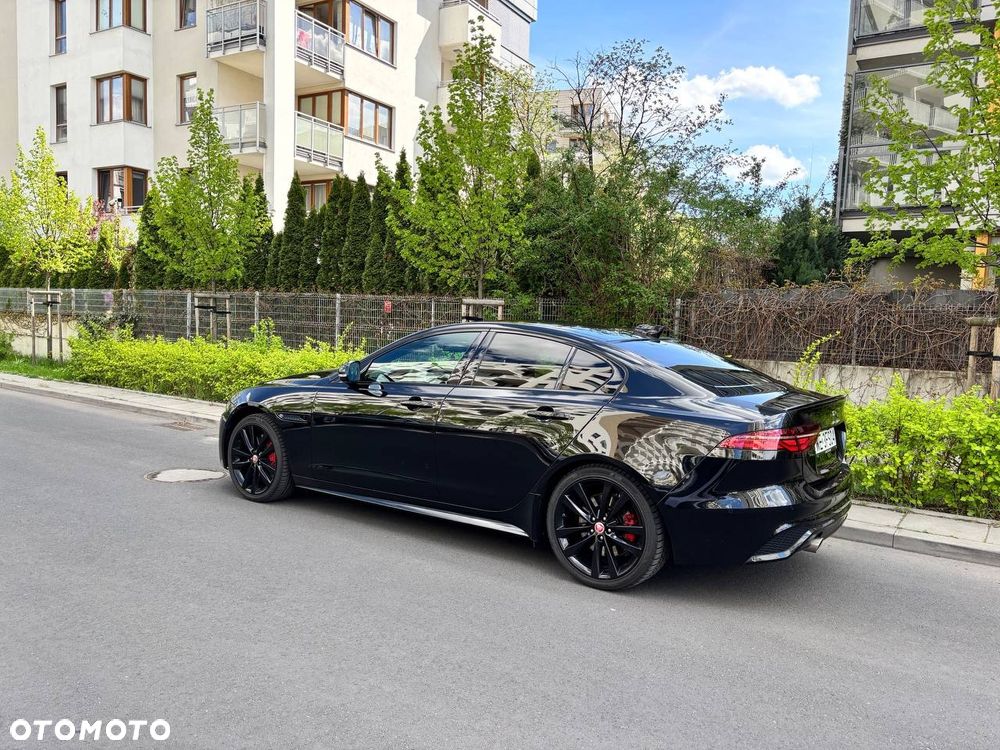 Jaguar XE 2.0 P300 AWD R-Dynamic HSE - 7