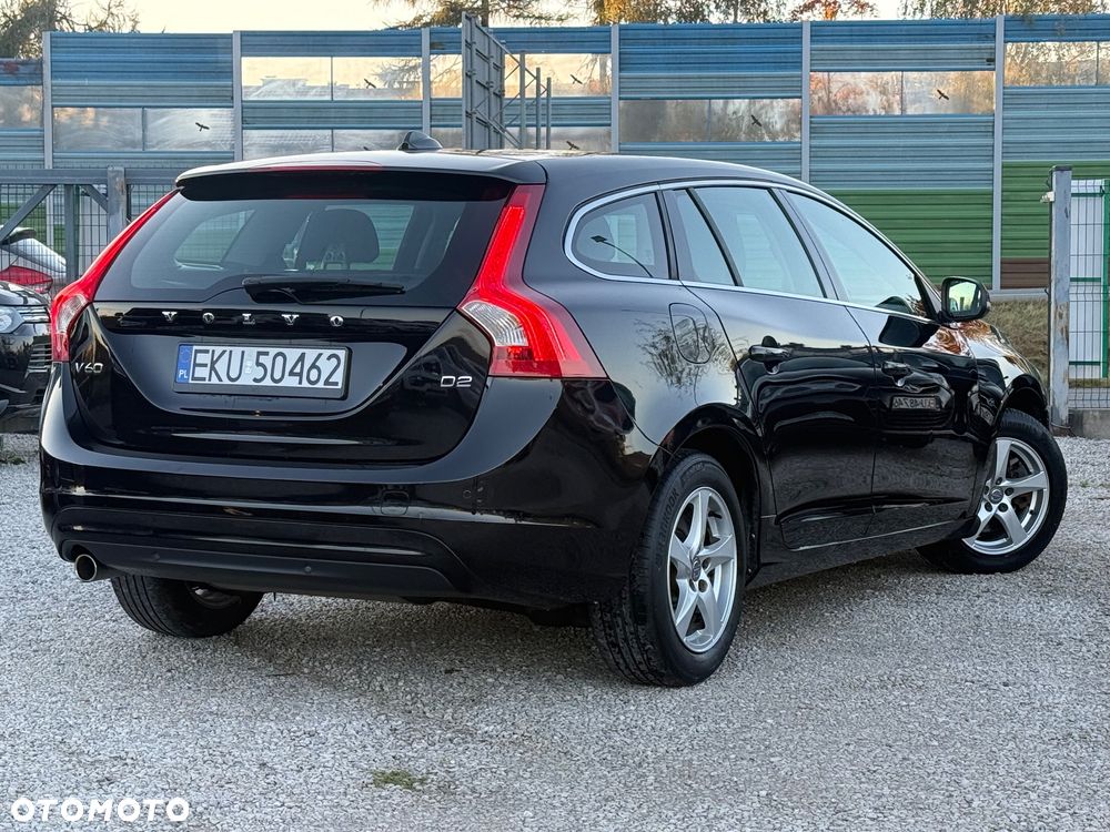 Volvo V60 D2 Summum - 15