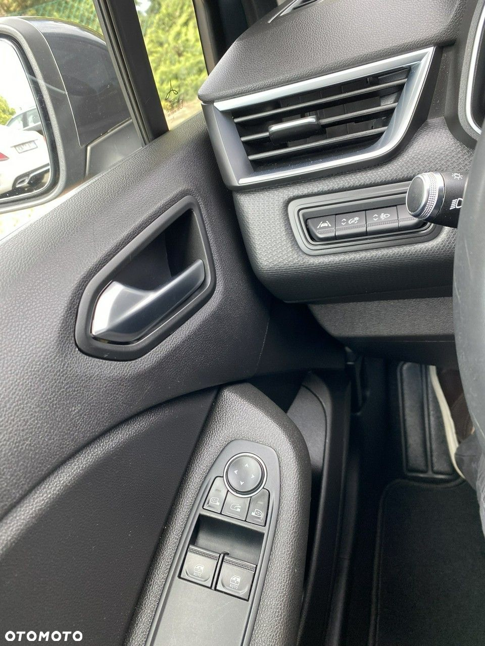 Renault Clio - 27
