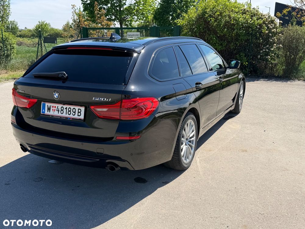 BMW Seria 5 520d xDrive MHEV Sport Line sport - 8