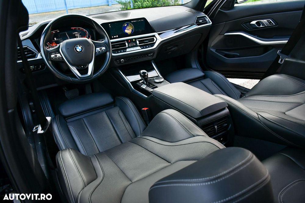 BMW Seria 3 330i xDrive AT - 14