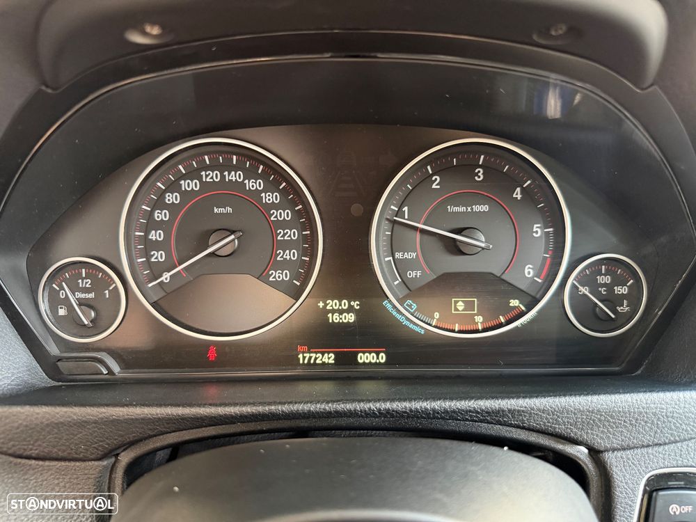 BMW 320 d Touring Pack M - 19
