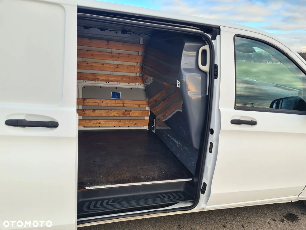 Mercedes-Benz VITO - 13