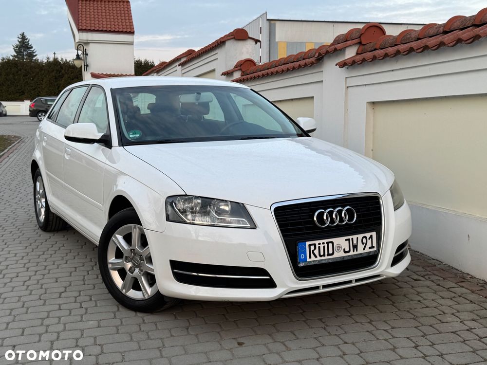 Audi A3 Sportback - 4