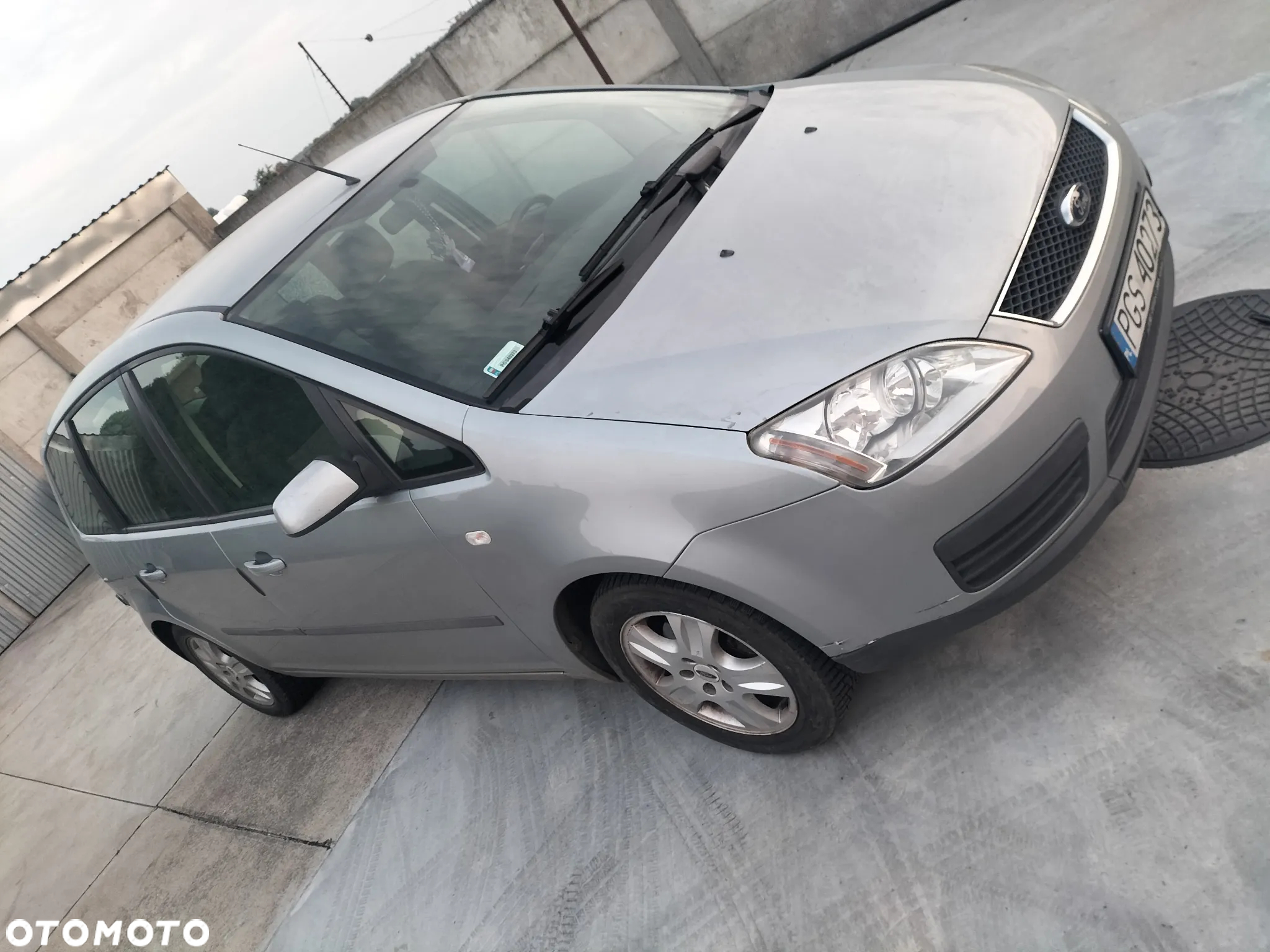 Ford Focus C-Max 1.8 Ambiente - 2