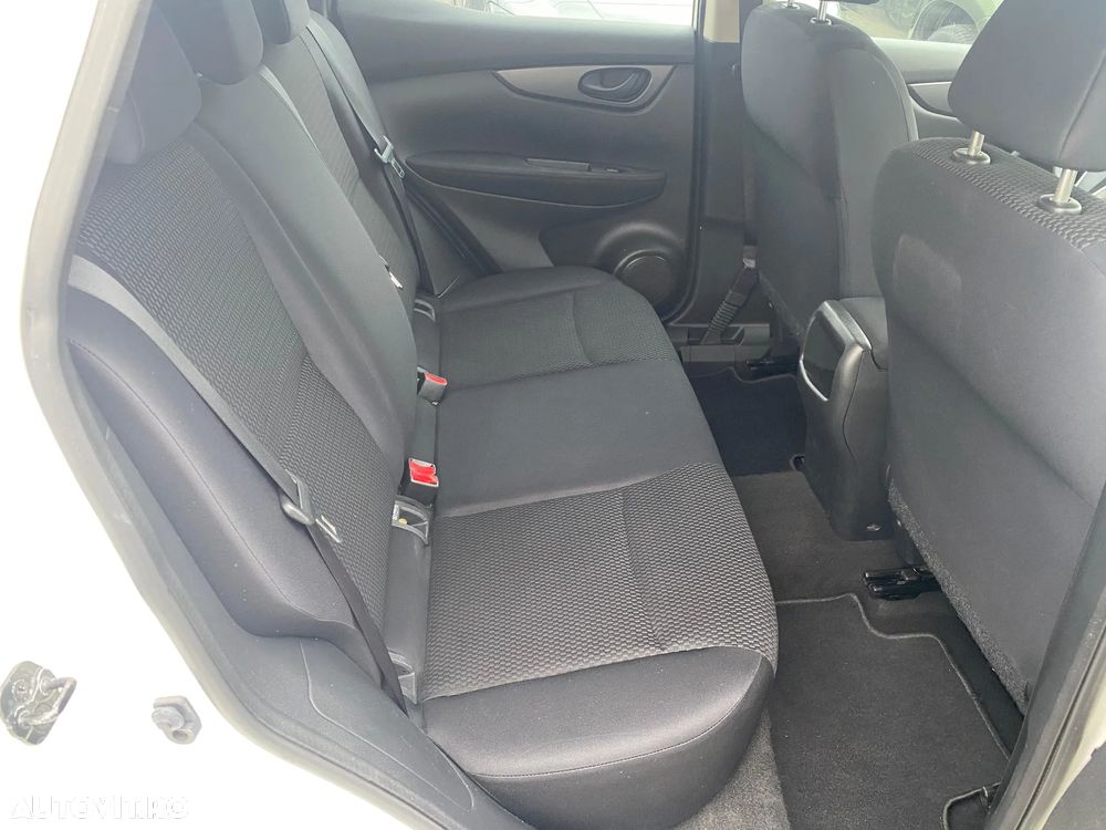 Nissan Qashqai - 8