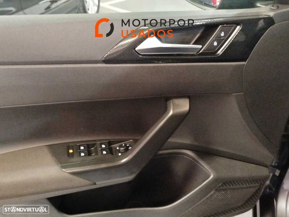 Volkswagen Taigo 1.0 TSI Life DSG — fotografia 15