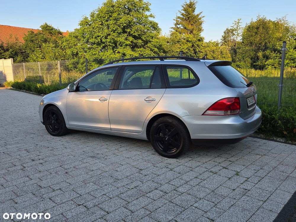 Volkswagen Passat 1.9 TDI Comfortline - 4