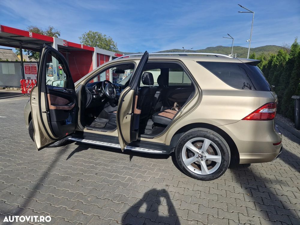 Mercedes-Benz ML 350 BlueTec 4MATIC Aut - 2