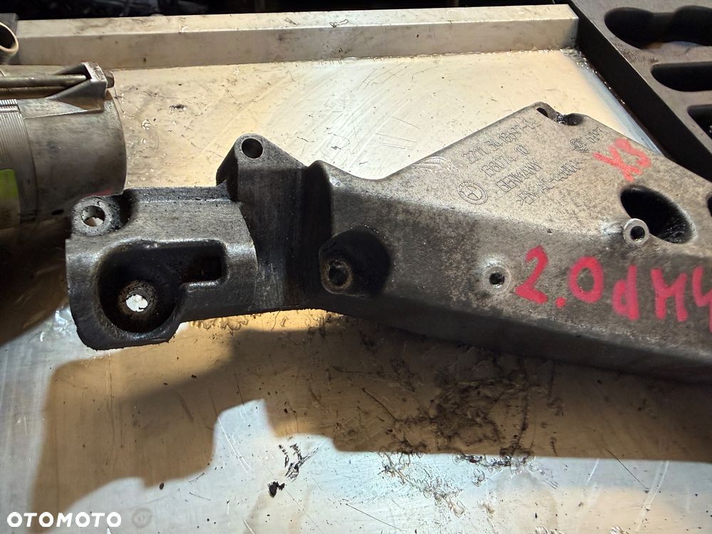 Łapa silnika wspornik lewy Bmw e83 2.0d M47N 150KM 3418697 - 3