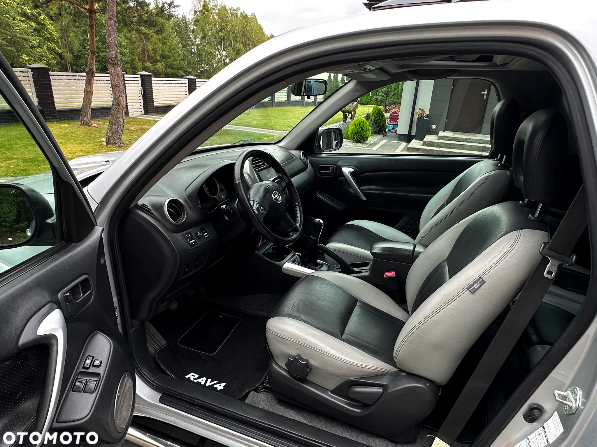 Toyota RAV4 D-4D 4x4 Sol - 10
