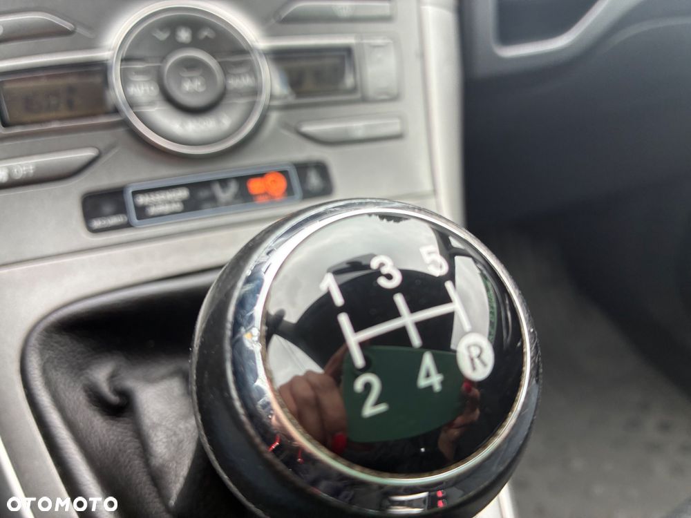 Toyota Auris - 18