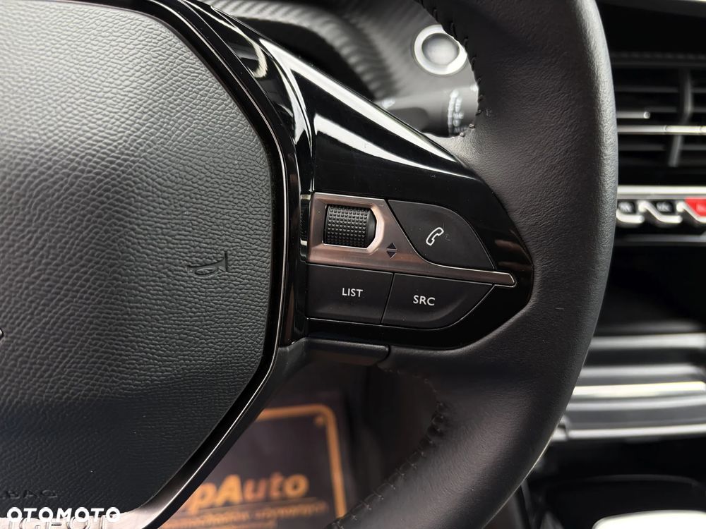 Peugeot 2008 1.2 PureTech Allure Pack S&S - 24