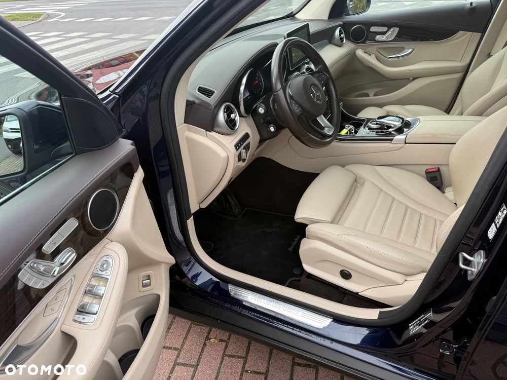 Mercedes-Benz GLC 250 4Matic 9G-TRONIC Exclusive - 10