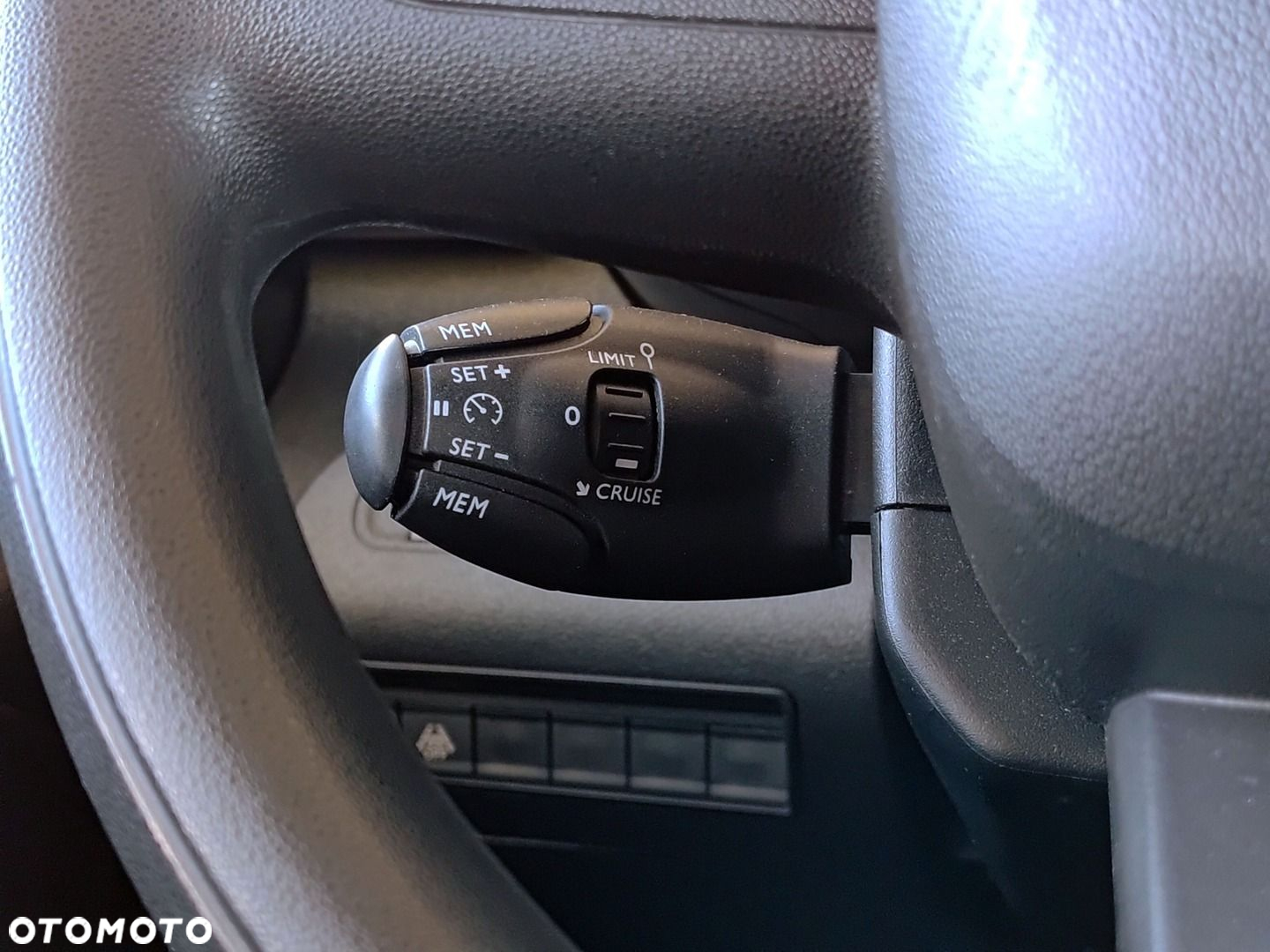 Toyota Proace City Verso 1.5 D-4D Combi - 17