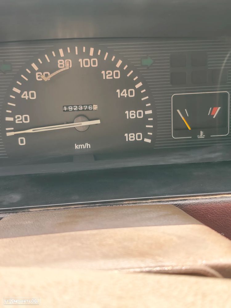 Mitsubishi L200 2.5 D CD - 7