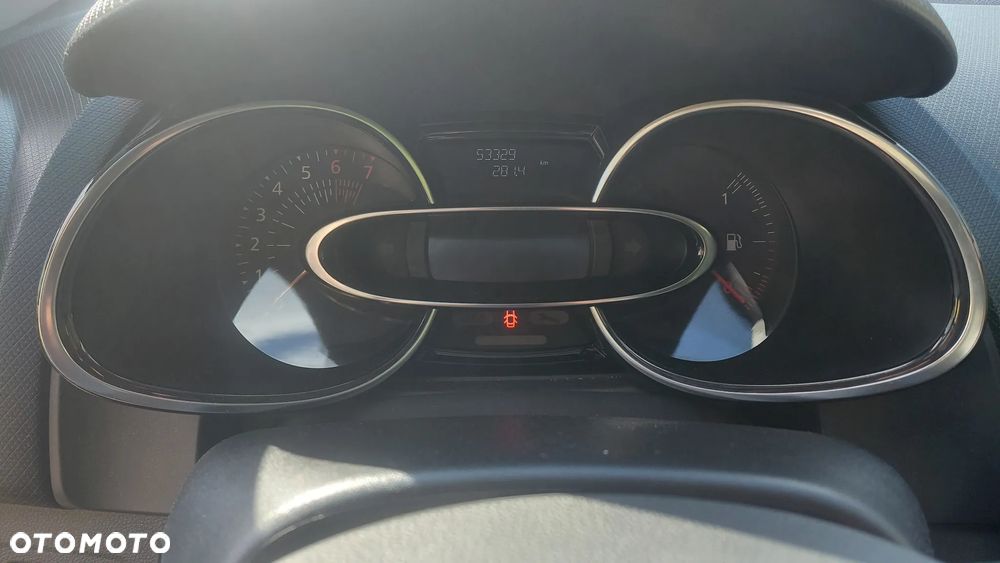 Renault Clio - 8