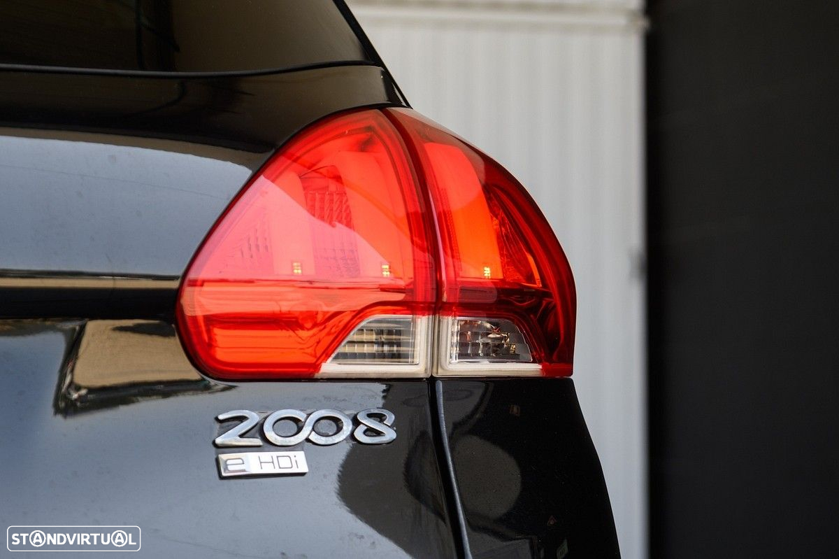 Peugeot 2008 1.6 e-HDi Allure - 14