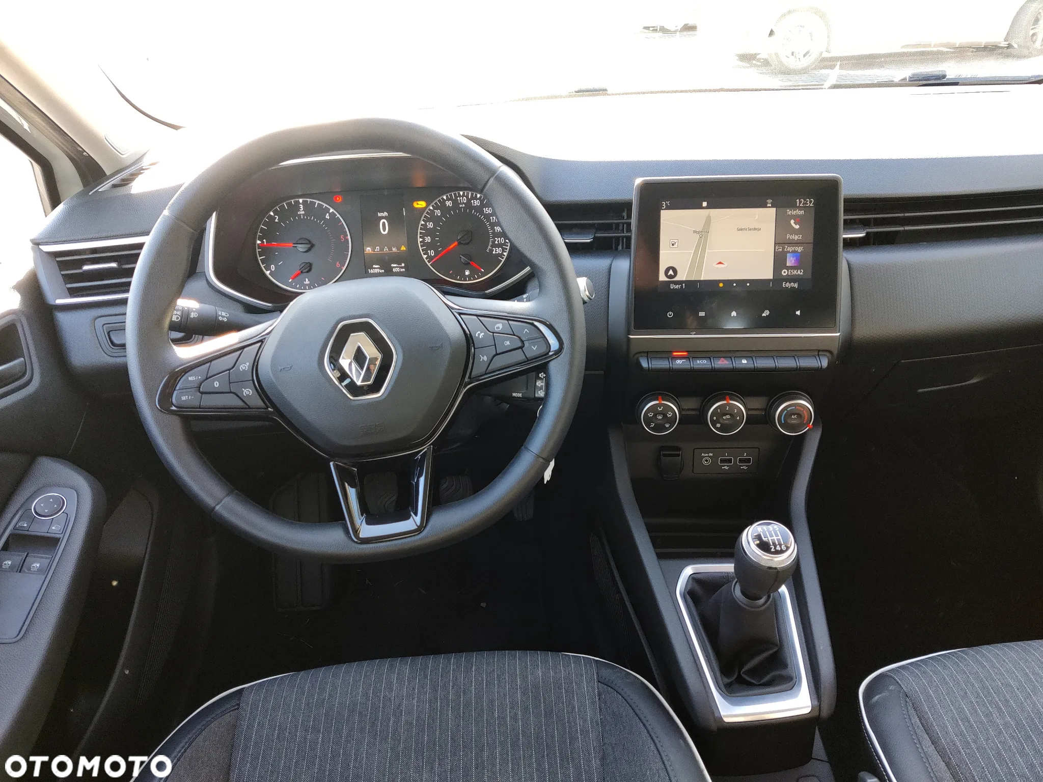 Renault Clio BLUE dCi 115 INTENS - 9