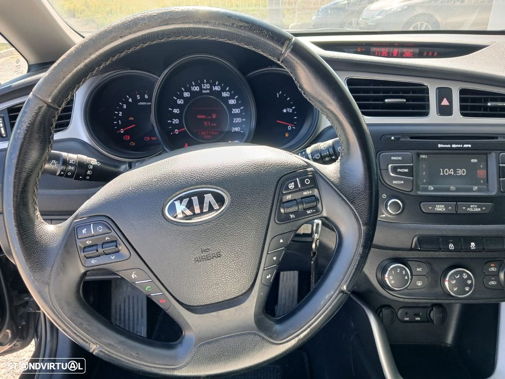 Kia Ceed SW 1.6 CRDi ECO - 14