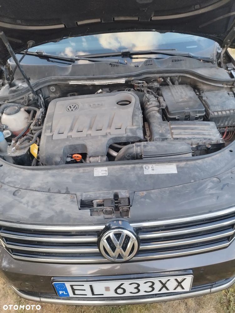 Volkswagen Passat - 14