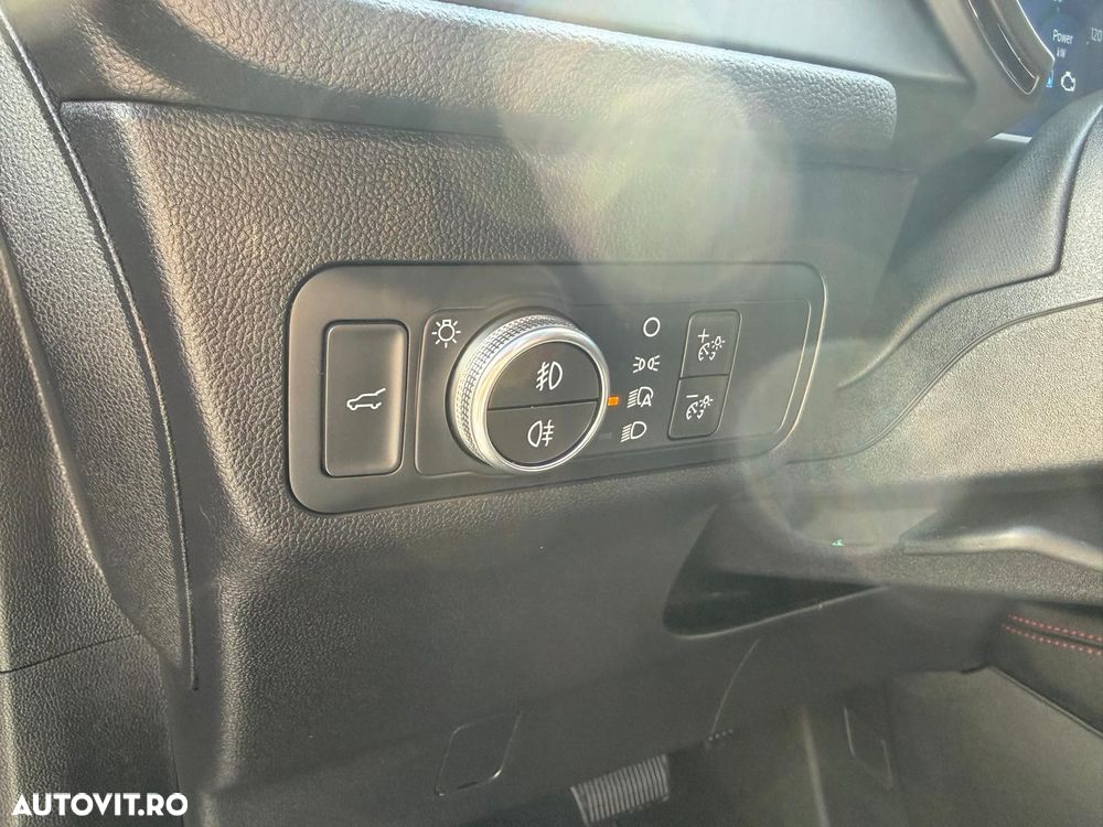 Ford Kuga 2.5 Duratec FHEV AWD ST Line X - 11