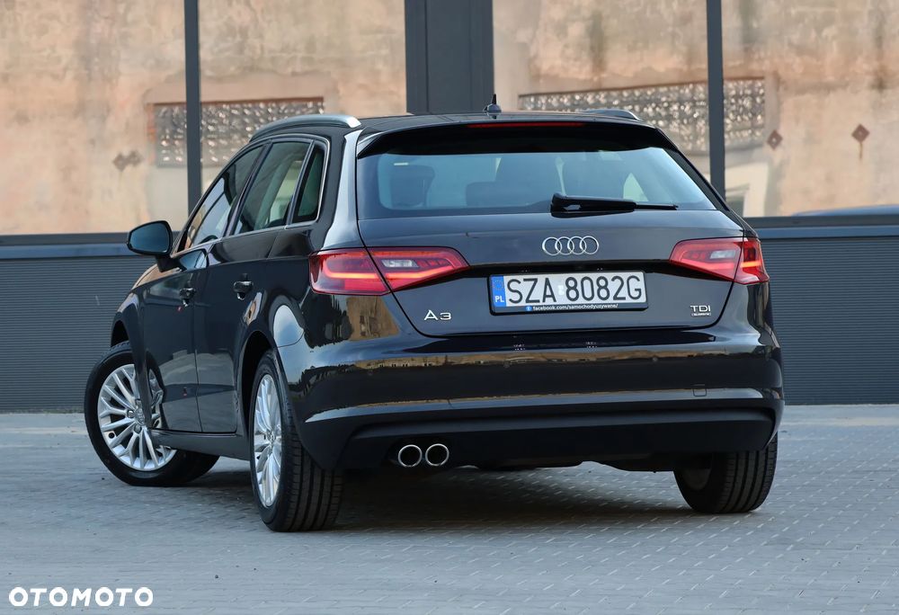 Audi A3 Sportback 2.0 TDI (clean diesel) quattro Ambiente - 5