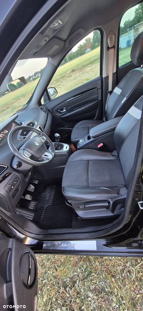 Renault Scenic dCi 130 FAP Start & Stop Bose Edition - 11