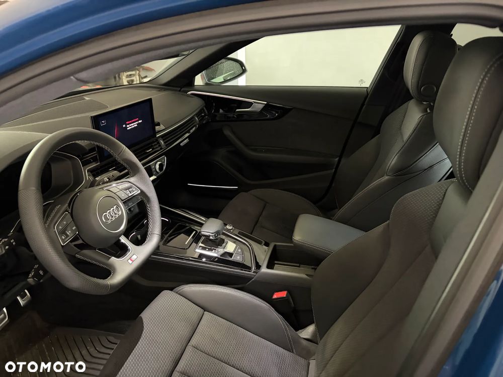 Audi A4 Limousine - 5