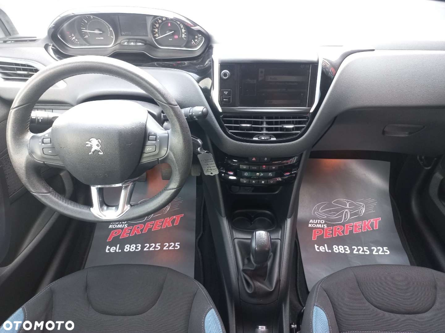 Peugeot 208 - 16