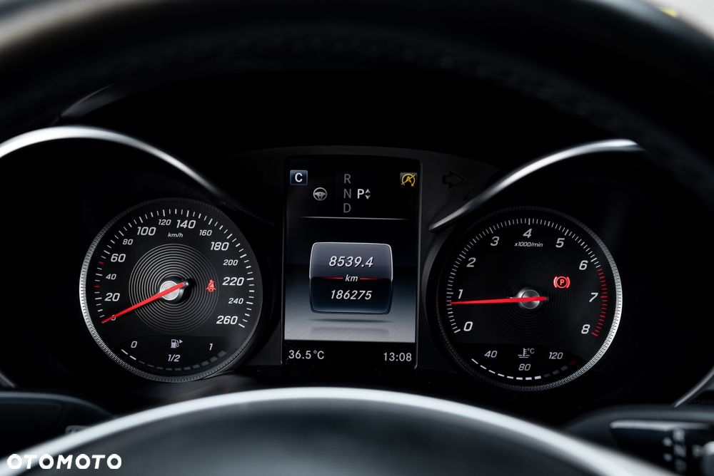 Mercedes-Benz Klasa C 300 9G-TRONIC AMG Line - 29
