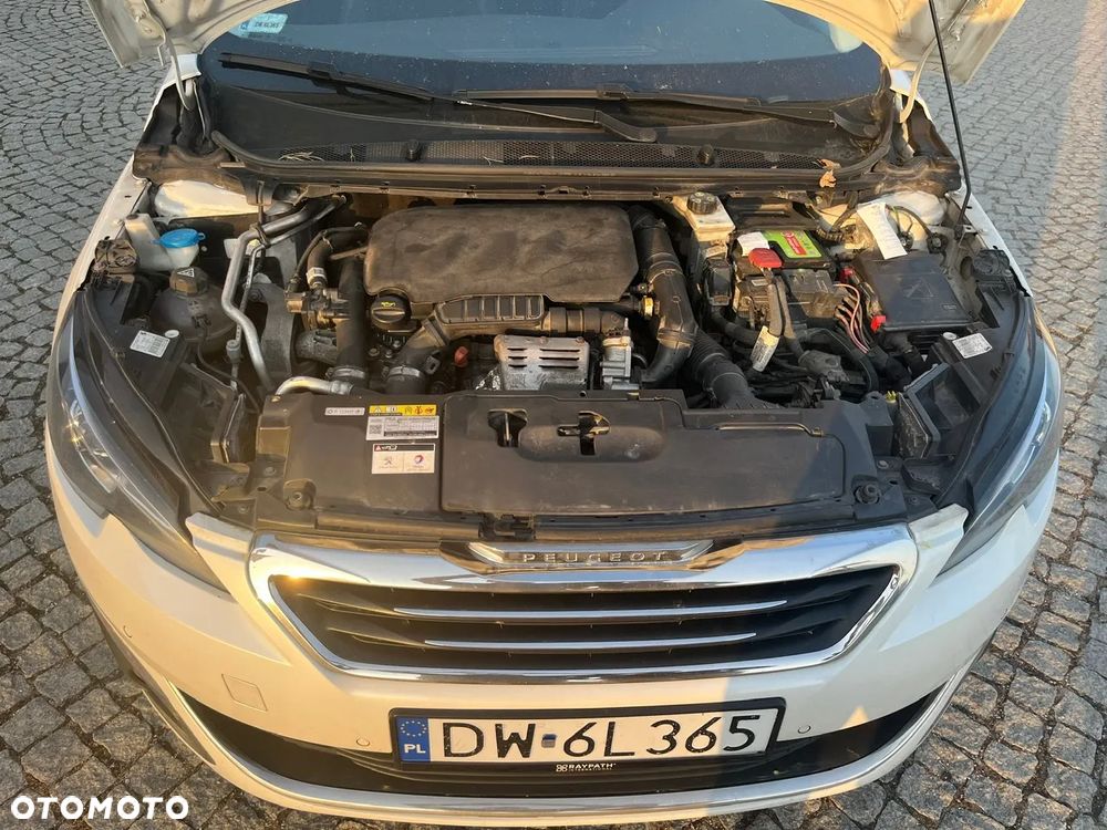 Peugeot 308 1.2 PureTech Allure S&S - 5