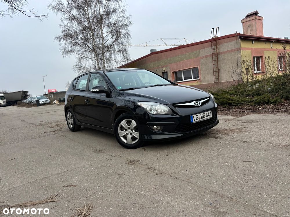 Hyundai i30 i30cw 1.6 CRDi FIFA WM Edition - 35