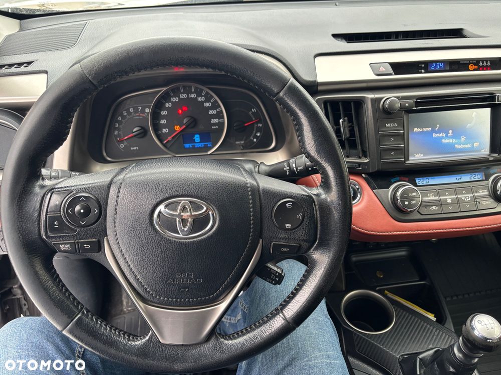 Toyota RAV4 2.0 Premium - 12