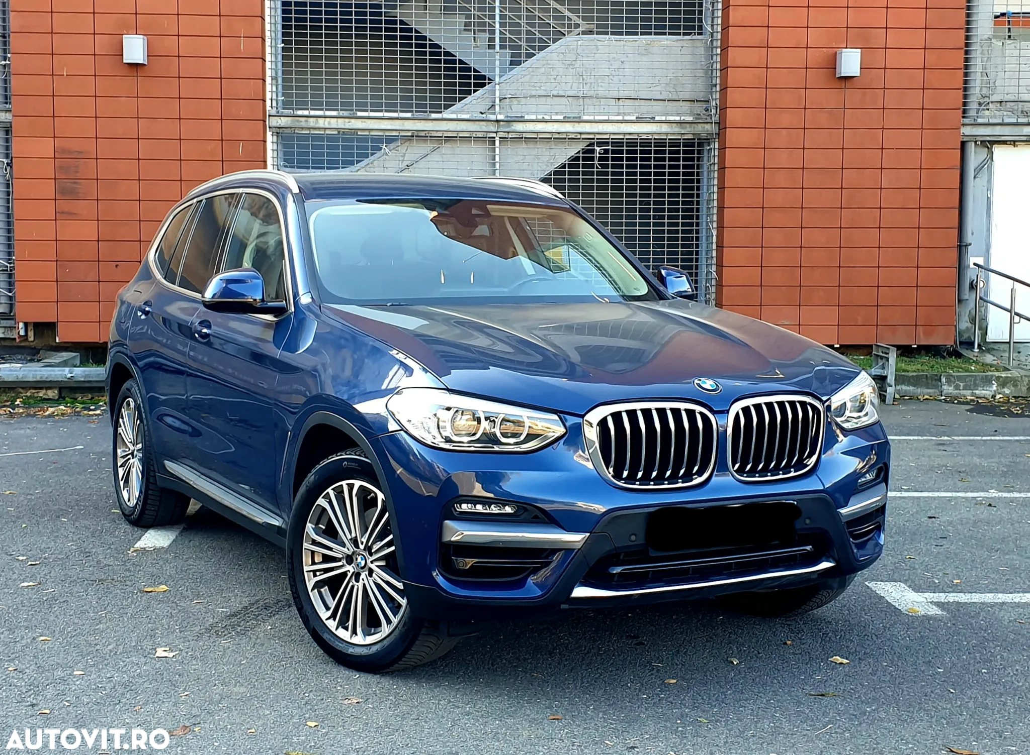 BMW X3 xDrive20d AT Luxury Line - 2