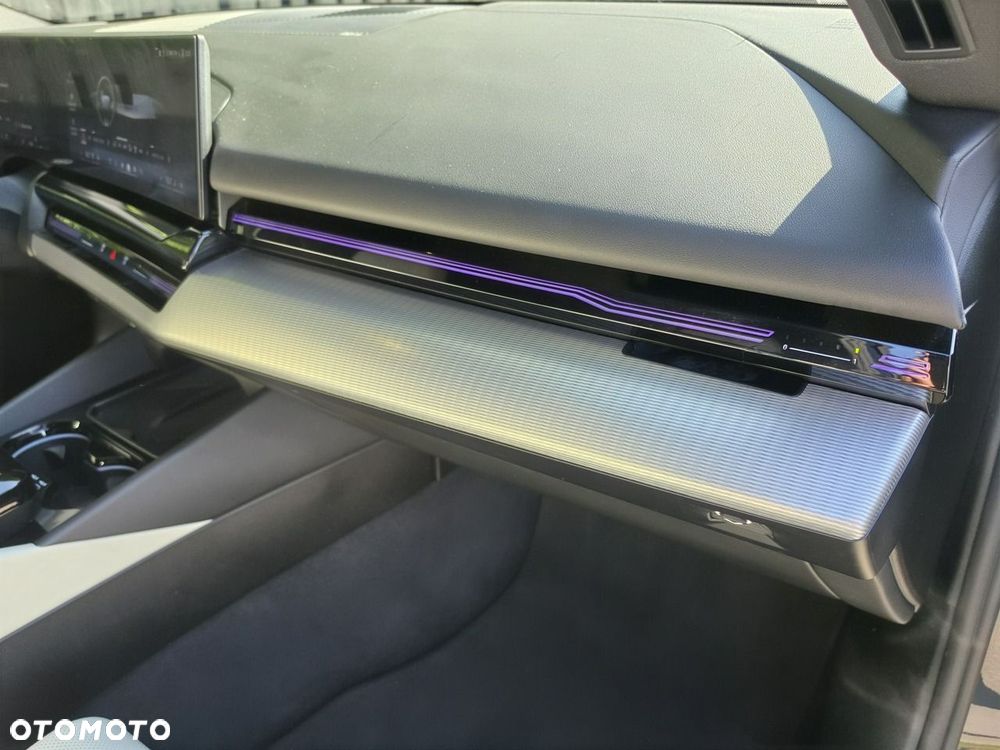 BMW Seria 5 520d xDrive mHEV M Sport - 19