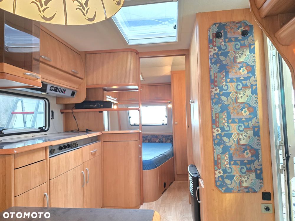 Hobby 495 UFE namiot prysznic WC przyczepa kempingowa DOSTAWA - 6