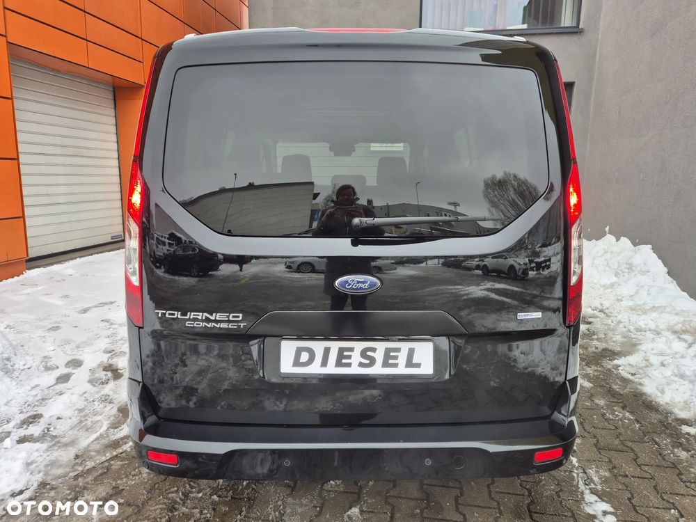 Ford Tourneo Connect Grand - 10