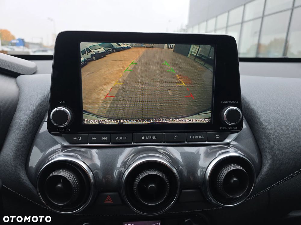 Nissan Juke 1.0 DIG-T N-Connecta DCT - 24