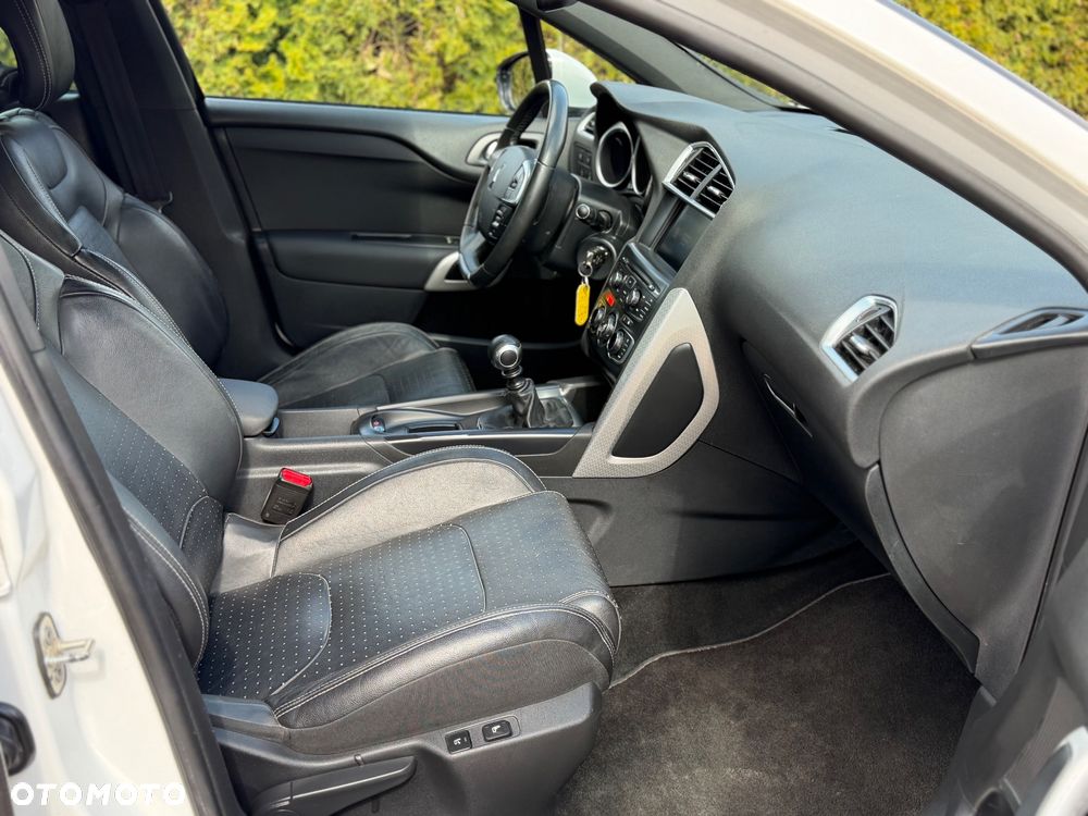Citroën DS4 HDi 165 SportChic - 23