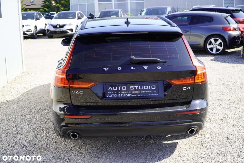Volvo V60 D4 Geartronic Momentum Pro - 34