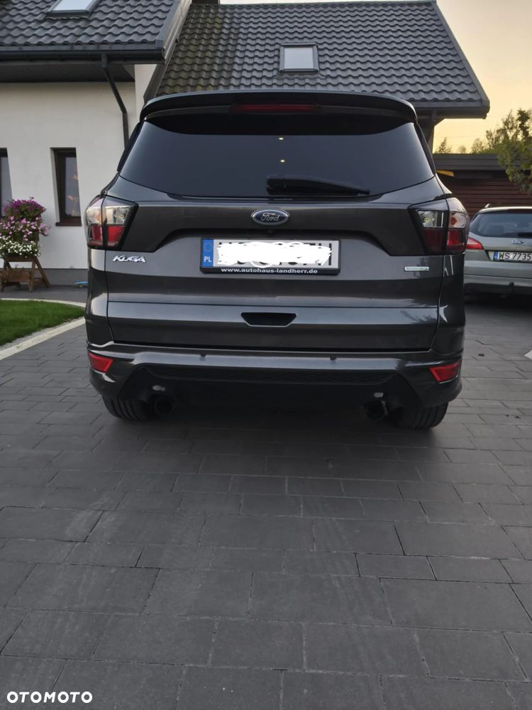Ford Kuga - 28