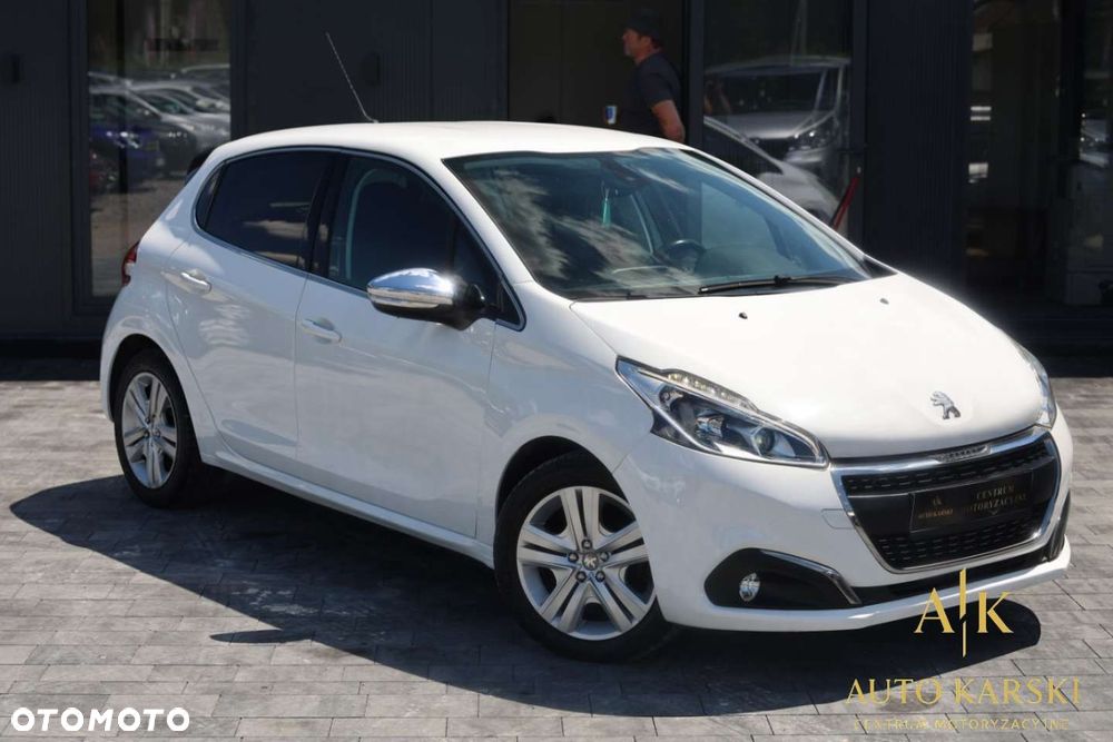 Peugeot 208 - 9