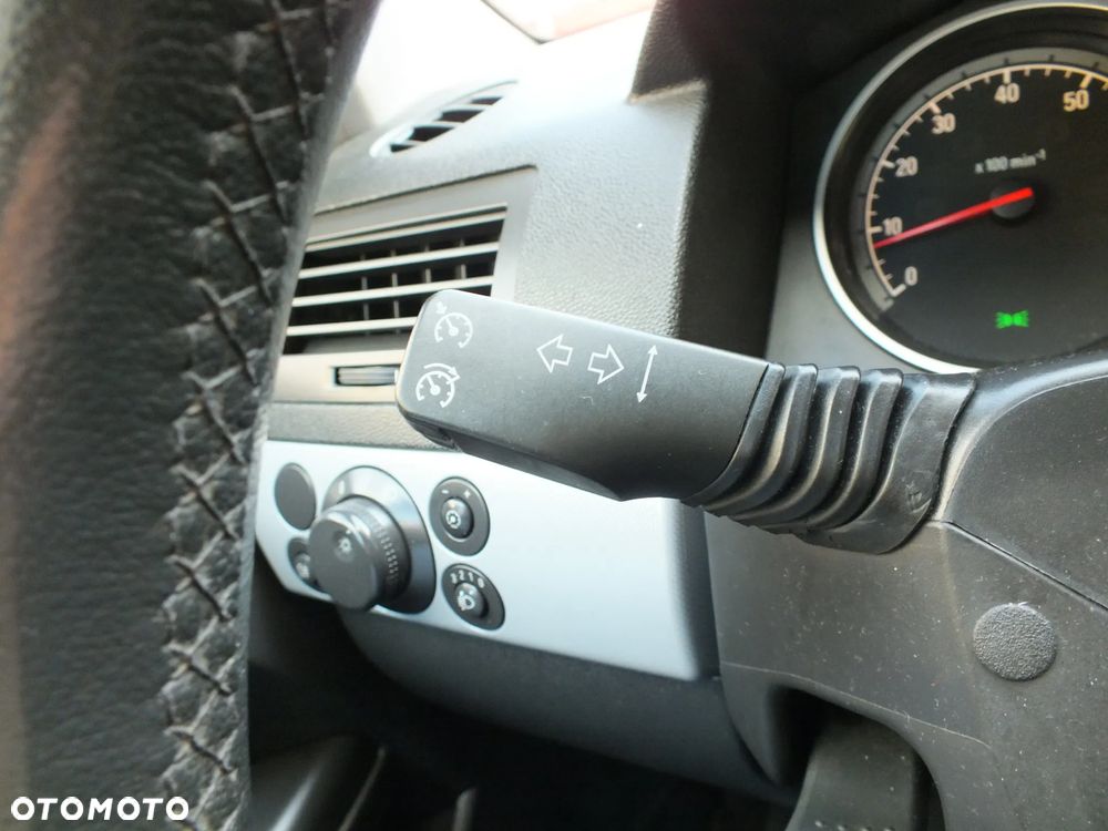 Opel Astra - 12
