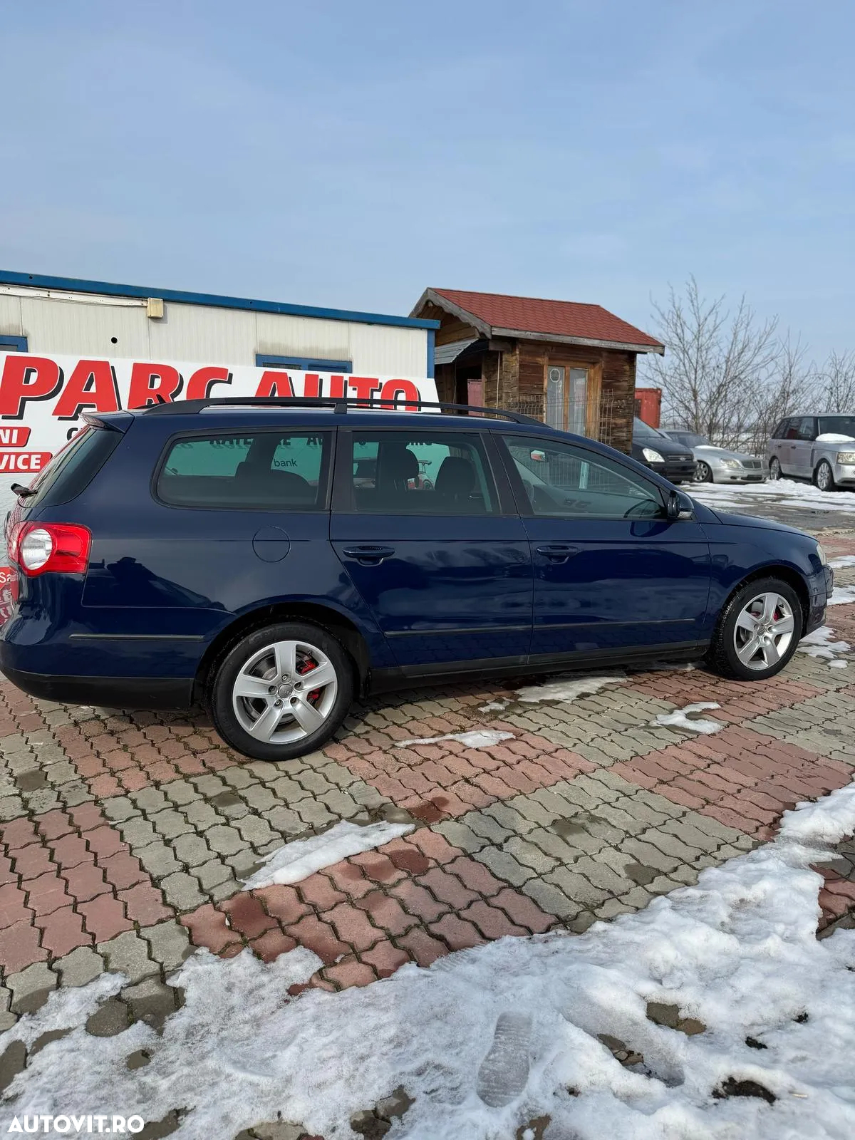 Volkswagen Passat Variant 2.0 TDI DPF DSG Individual - 14